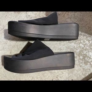 Steven Madden platform sandals